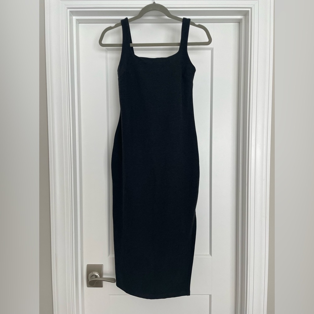 Beyond Yoga Spacedye Icon Midi Dress in Black